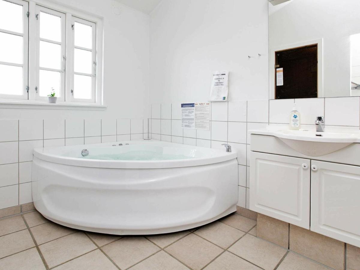 8 Person Holiday Home In Aabenraa Lojt Kirkeby Экстерьер фото